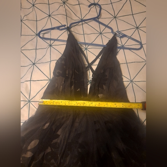 Chelsea By Honey - Flock Velvet Flower Mini Dress - SZ: XS - Black - Brand New - Picture 6 of 11